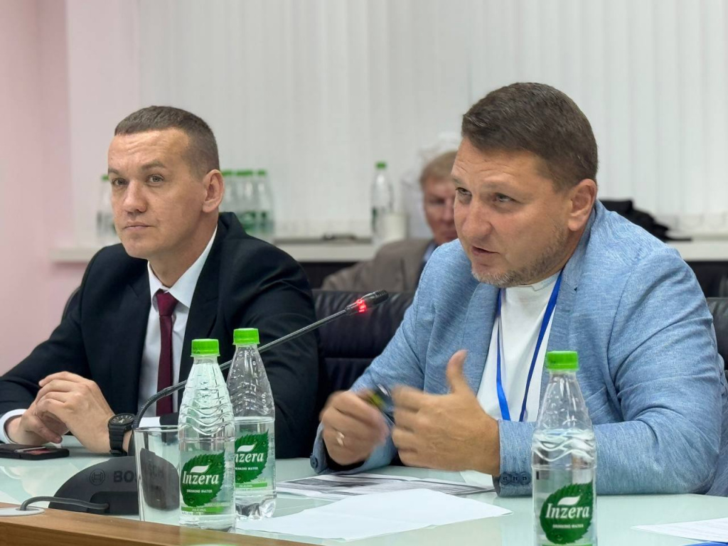 Лидеры развития инфраструктуры 2.jpg Лидеры развития инфраструктуры 2.jpg